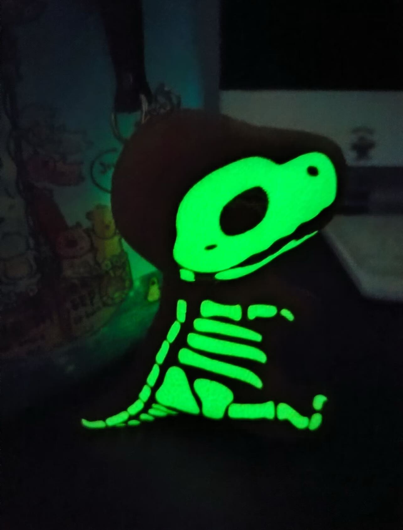環球影城 夜光恐龍吊飾