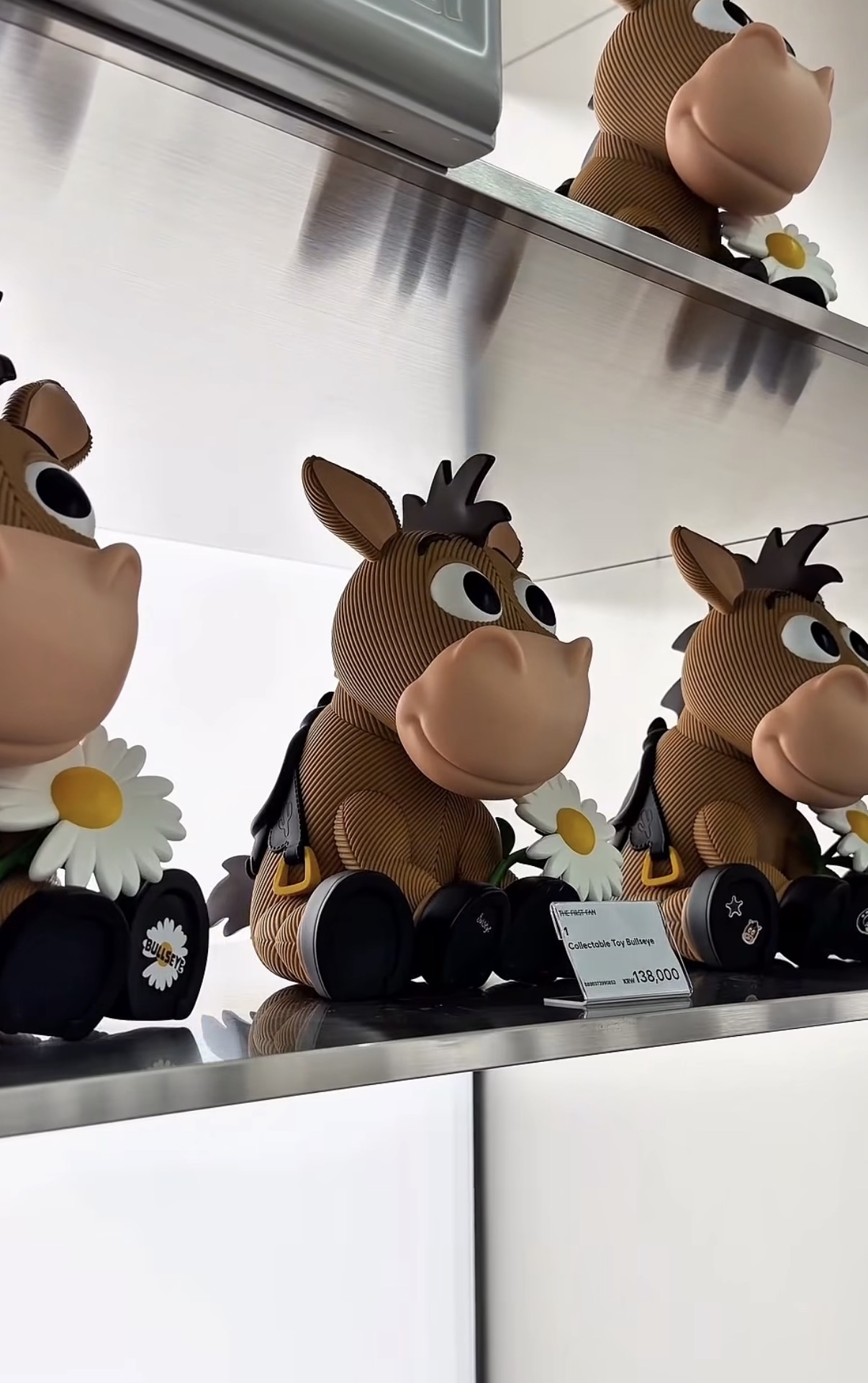 陸續採買中 Disney Pixar × PEACEMINUSONE《THE FIRST FAN》權志龍&玩總聯名周邊