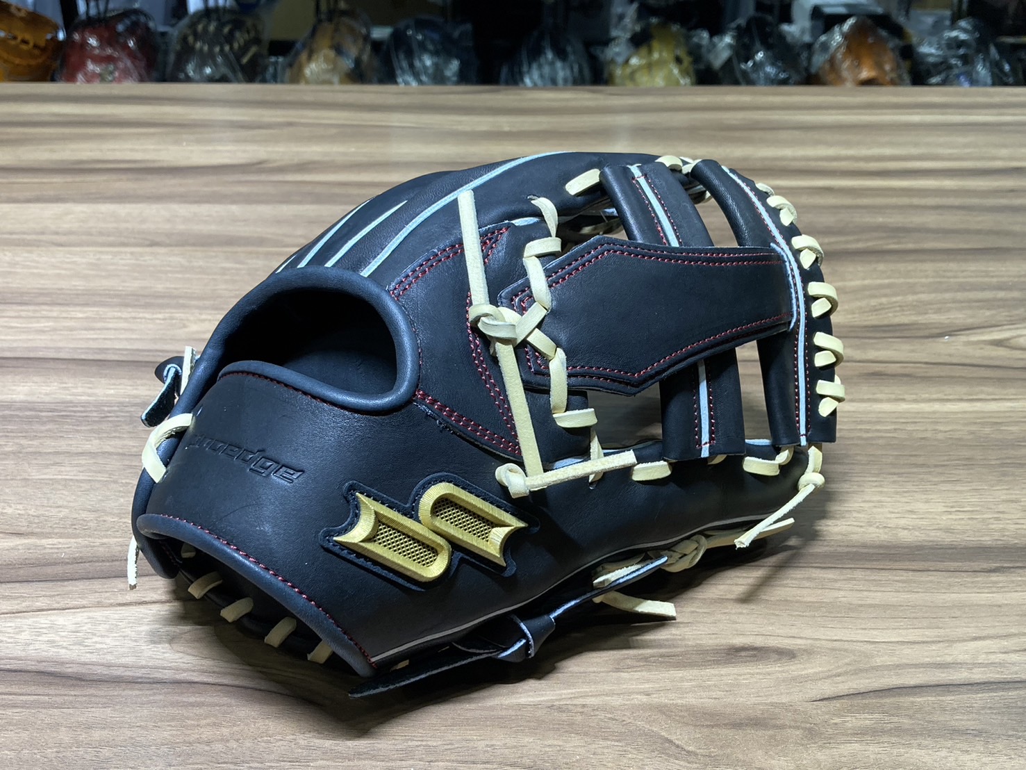 SSK 進 Proedge 24S 接球手套 十字 黑/奶油 6S