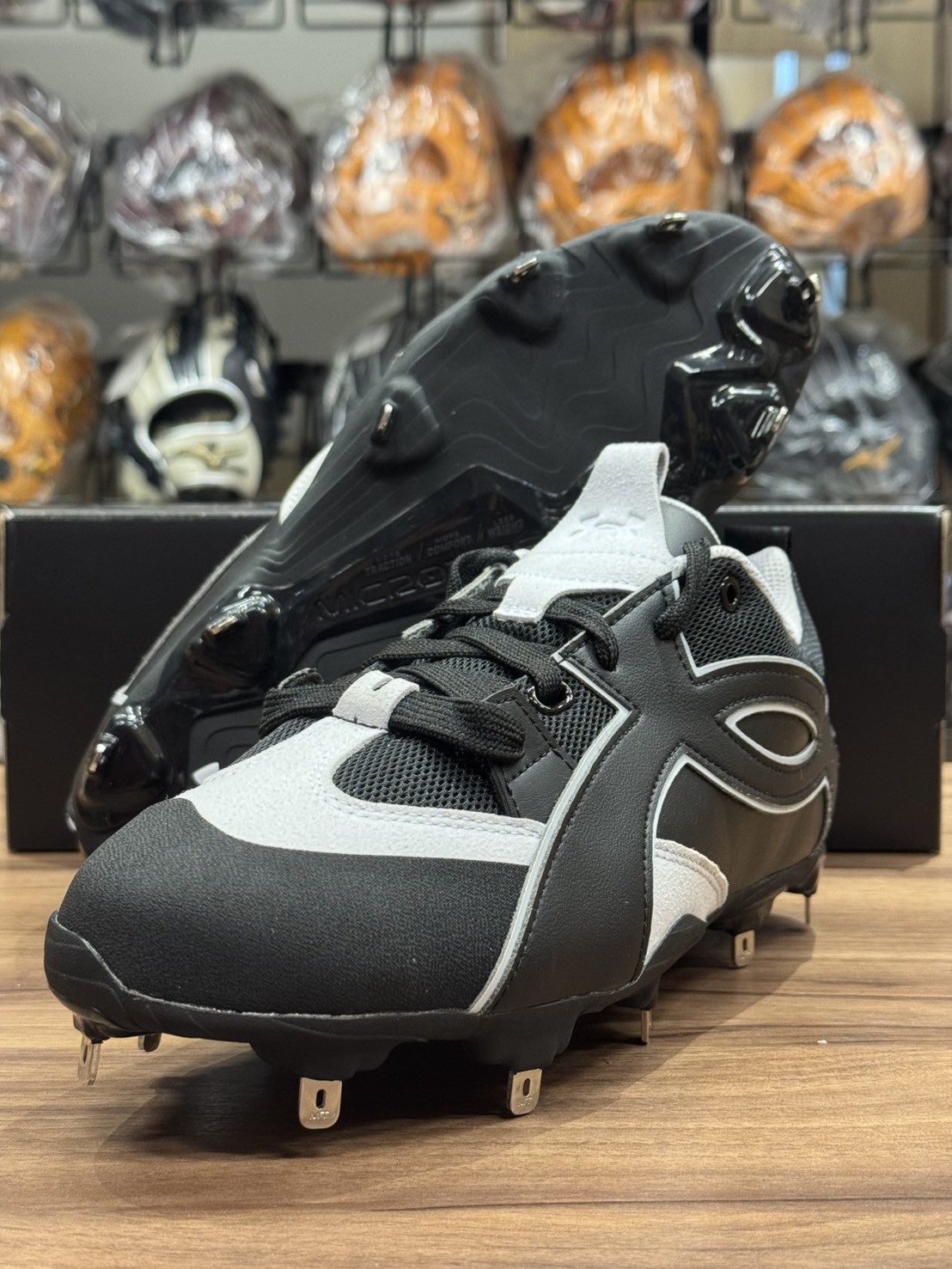 UA YARD 26 棒球釘鞋 MT 黑
