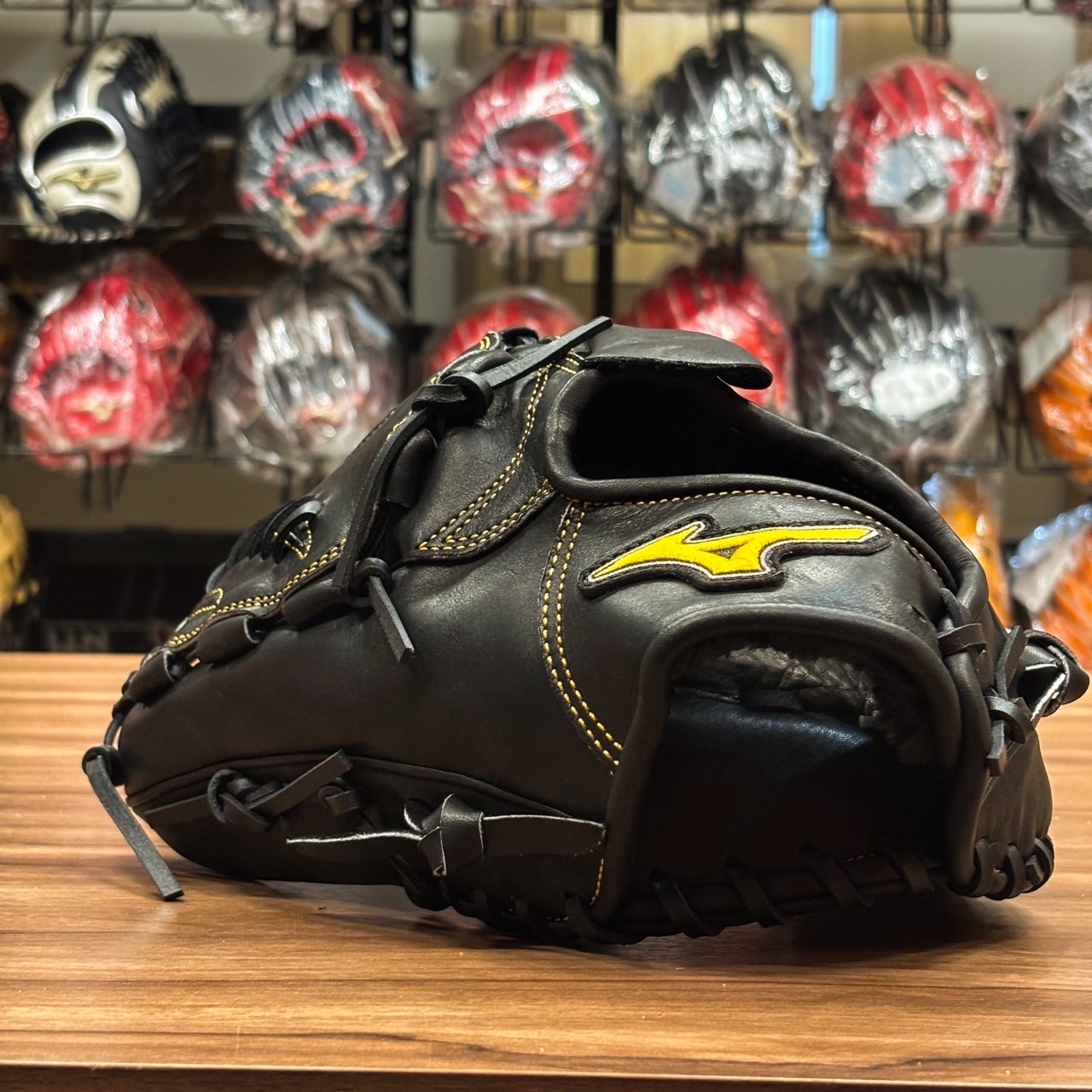 Mizuno MVP Prime 25S 接球手套 投手01 黑 11.75" 反