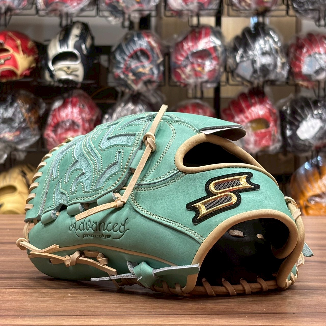 SSK ADV 25 呂彥青 接球手套 投手 M淺綠 11.25" 反