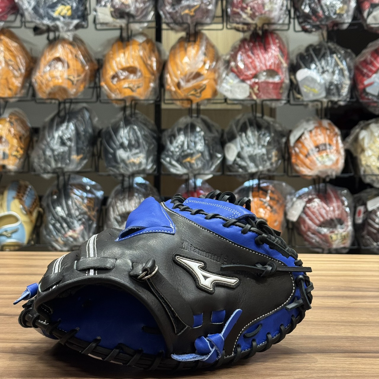 Mizuno Diamond 24F 捕手手套 藍/黑