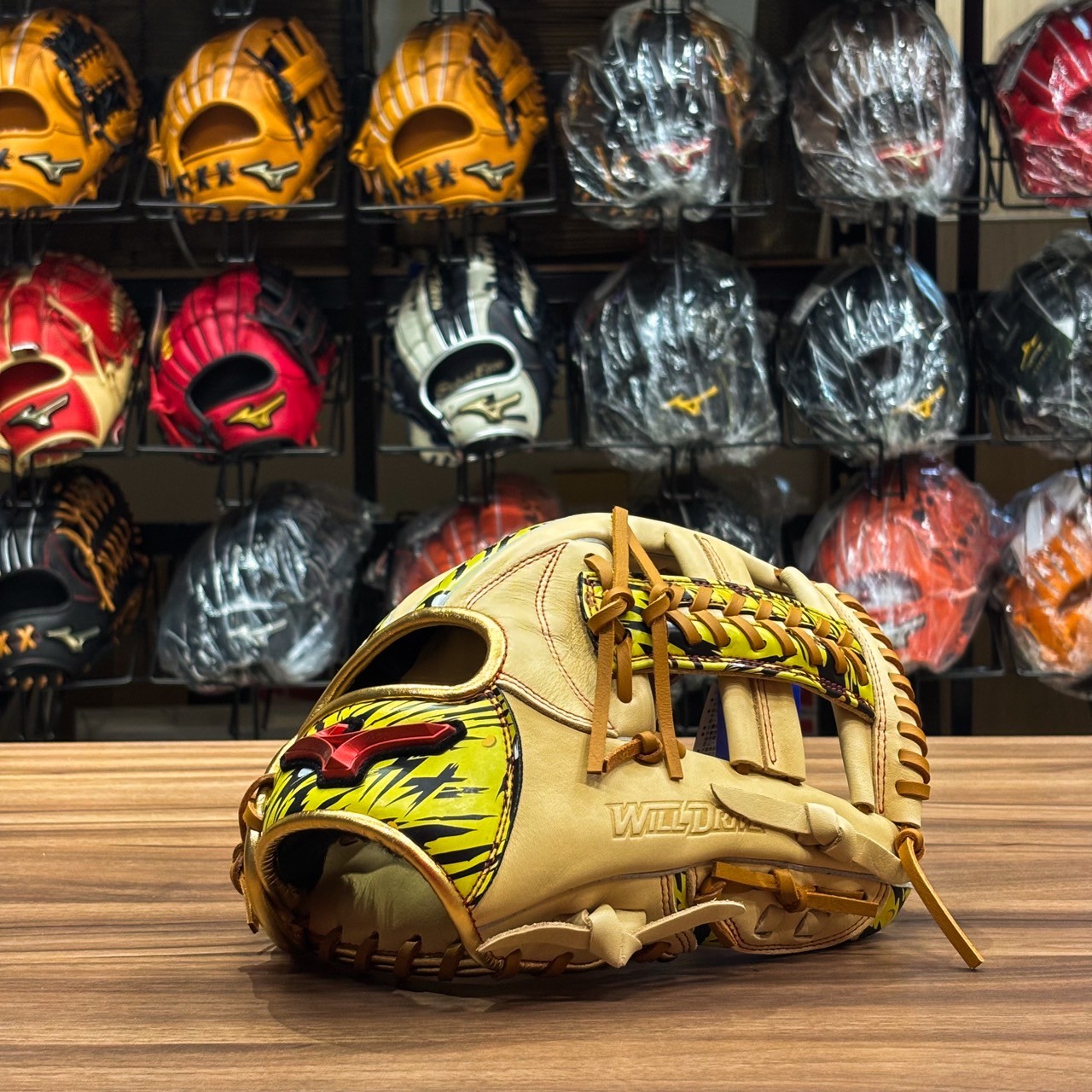 Mizuno Will Drive 接球手套 十字 彩繪奶油 11.6"
