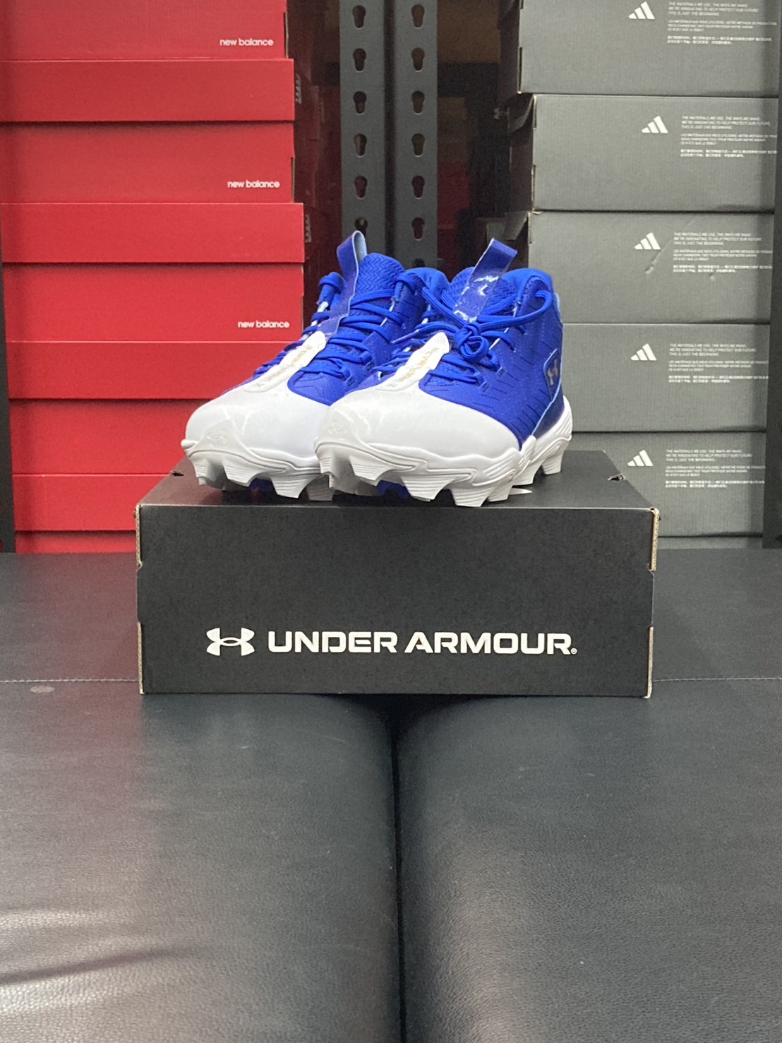 UA BH9 RM 棒壘膠釘鞋 藍/白