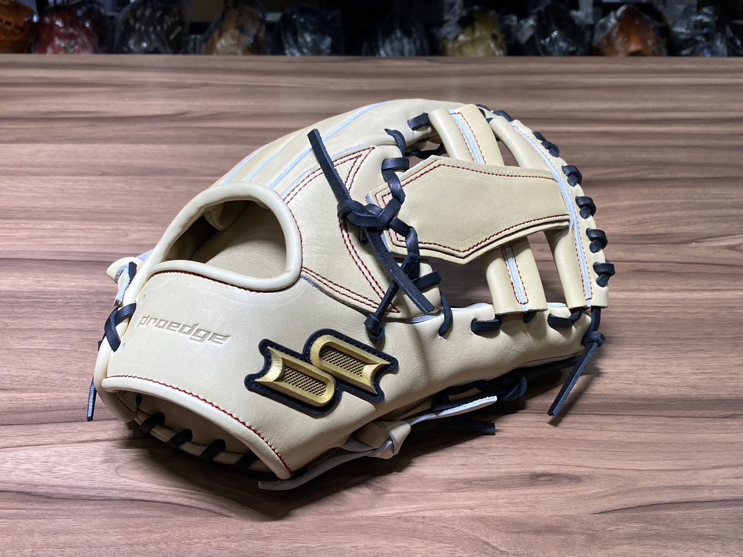 SSK 進 Proedge 24S 接球手套 十字 奶油/黑 6S