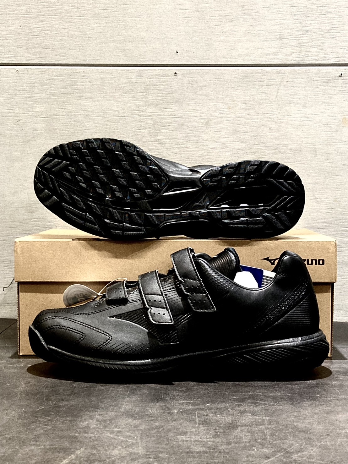 Mizuno Lightrevo 教練鞋 黑