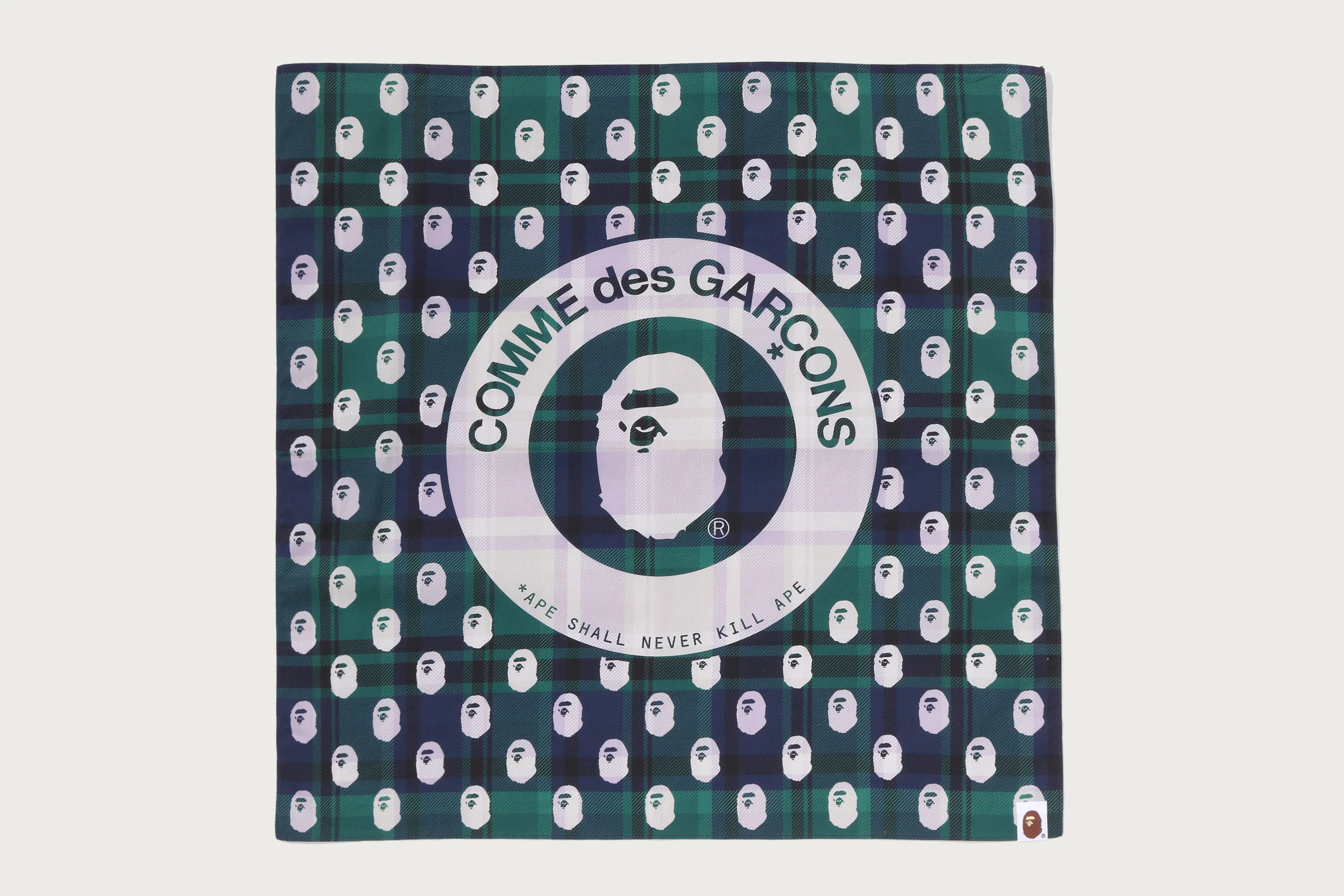 預購｜CDG OSAKA X BAPE® BANDANA 另一角度