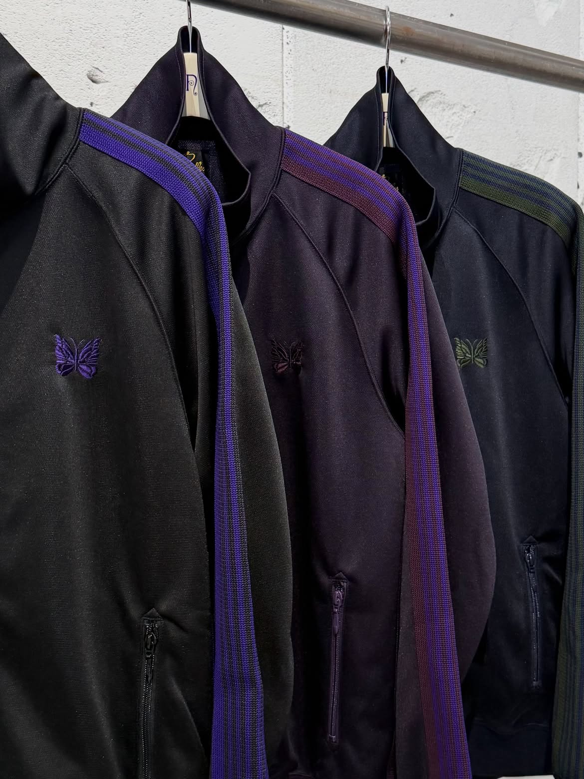 預購｜NEEDLES Track Jacket - Poly Smooth 另一角度